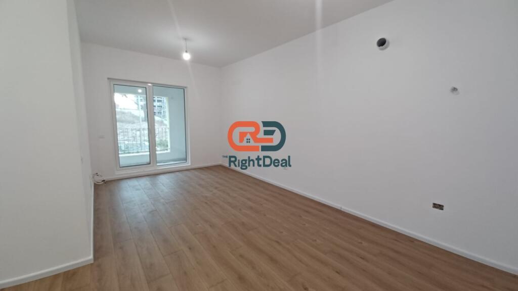 Ne Ali Dem, Tek Kompleksi Kaimi Shitet Apartament 2+1+2 Me Planimetri Perfekte!!!