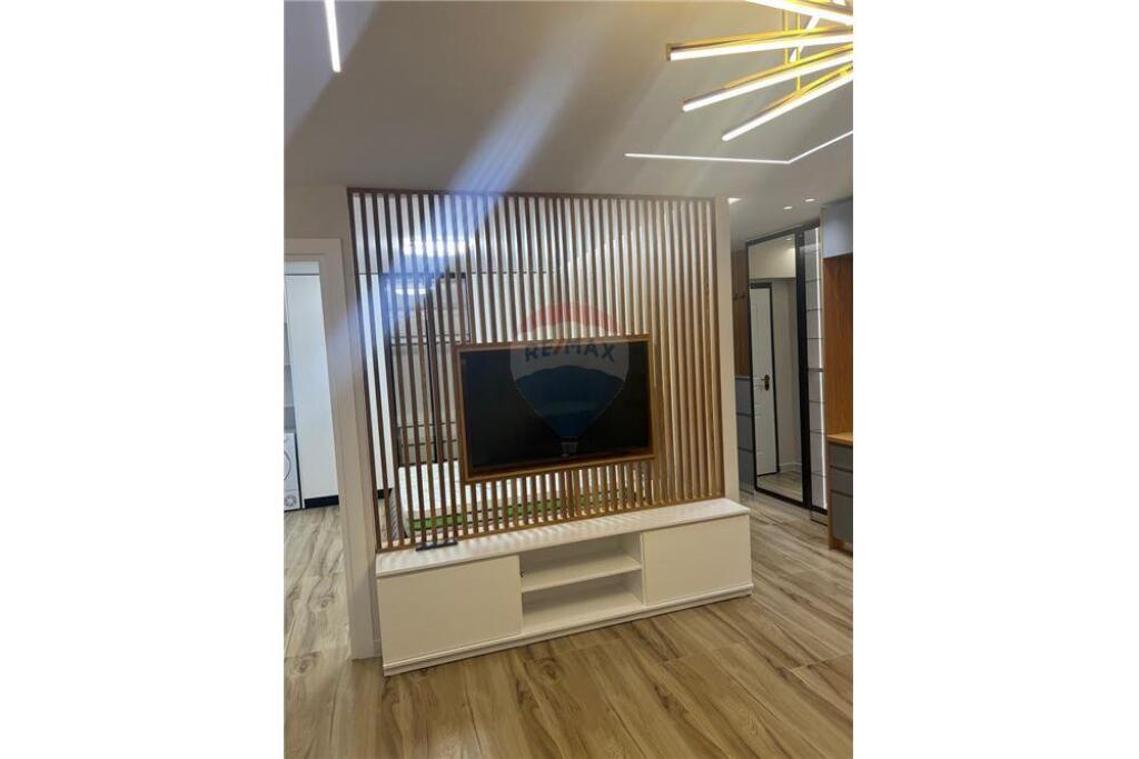 Ofrohet apartament 1+1 me qira prane qendres!