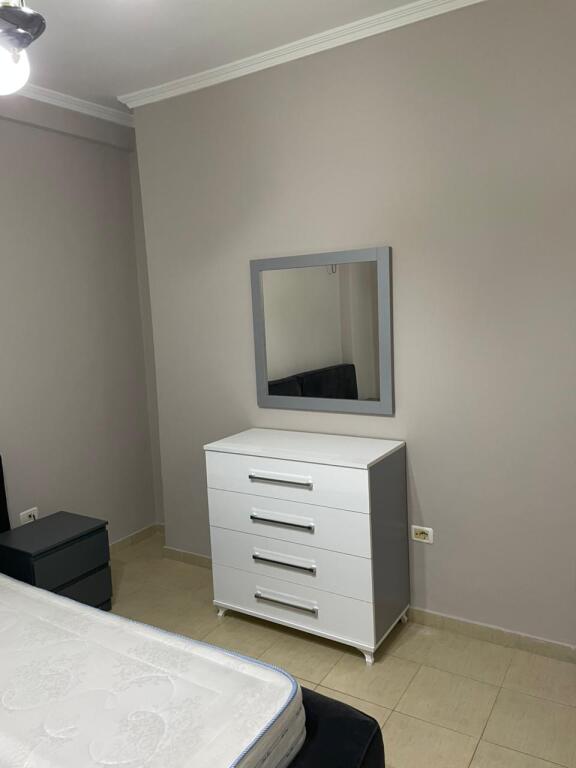 Jepet Apartament me qera