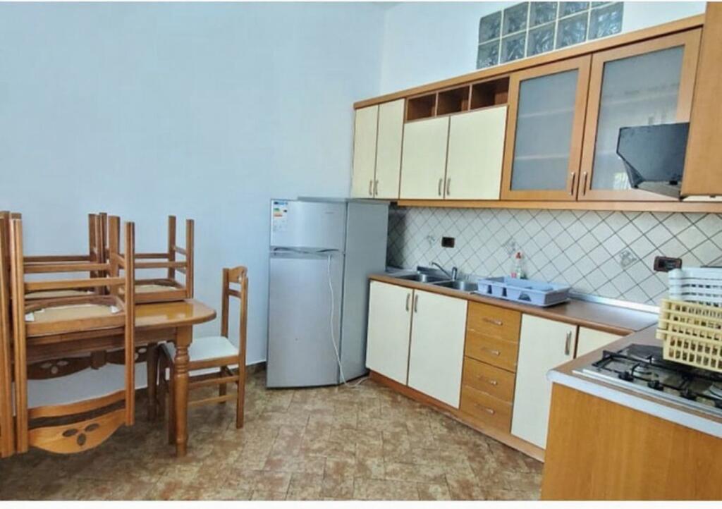 Apartament 1+1 per qira Bllok
