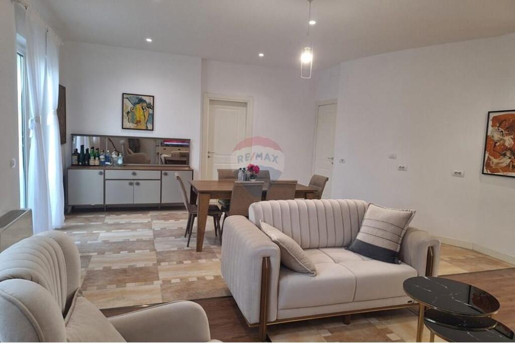 Villa for sale in Mullet In a quiet area, clean and peaceful air as well as greenery