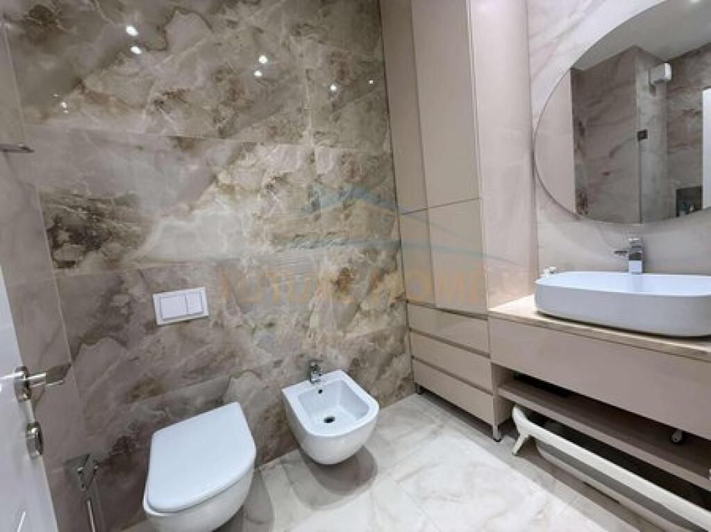 For sale, Apartment 2+1+Parking Space, Square 21, Kavaja Street, Tirana