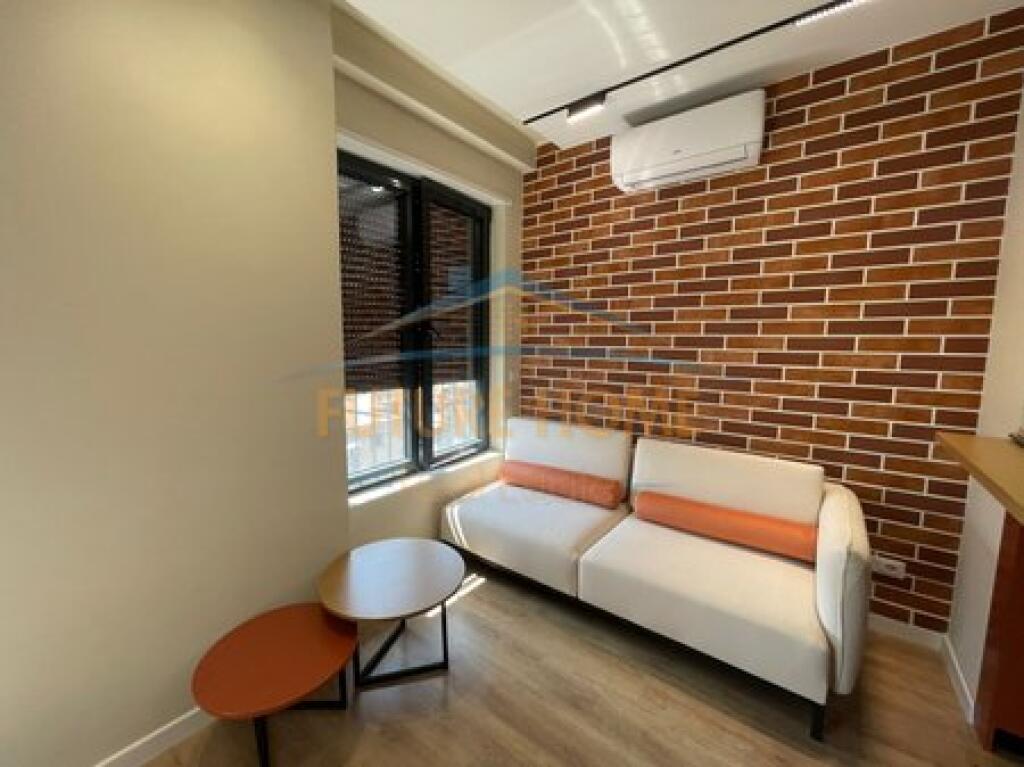 Qera, Apartament 1+1+Post Parkim, Bulevardi i Ri, Tiranë.