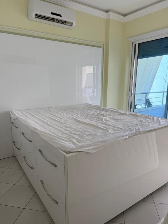 Apartament 3+1+2 me Qera