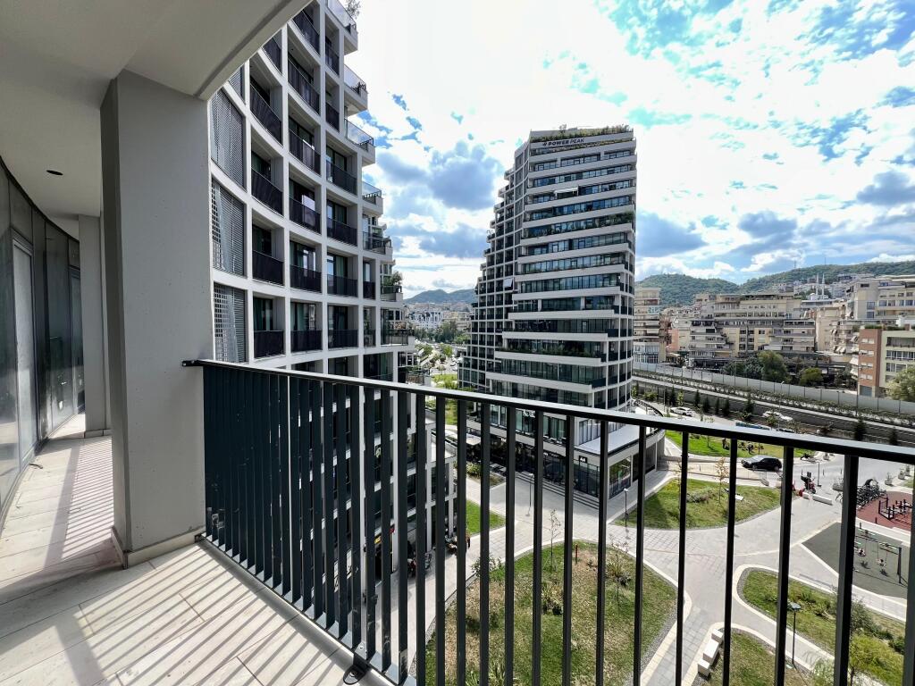Shitet apartament 2+1+2 Tualete, Lake View Residence, Tiranë.