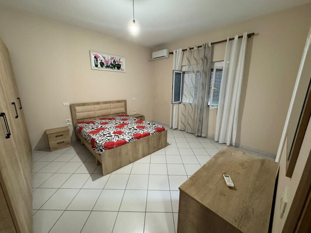 apartament 3+1 me qira ne Sauk