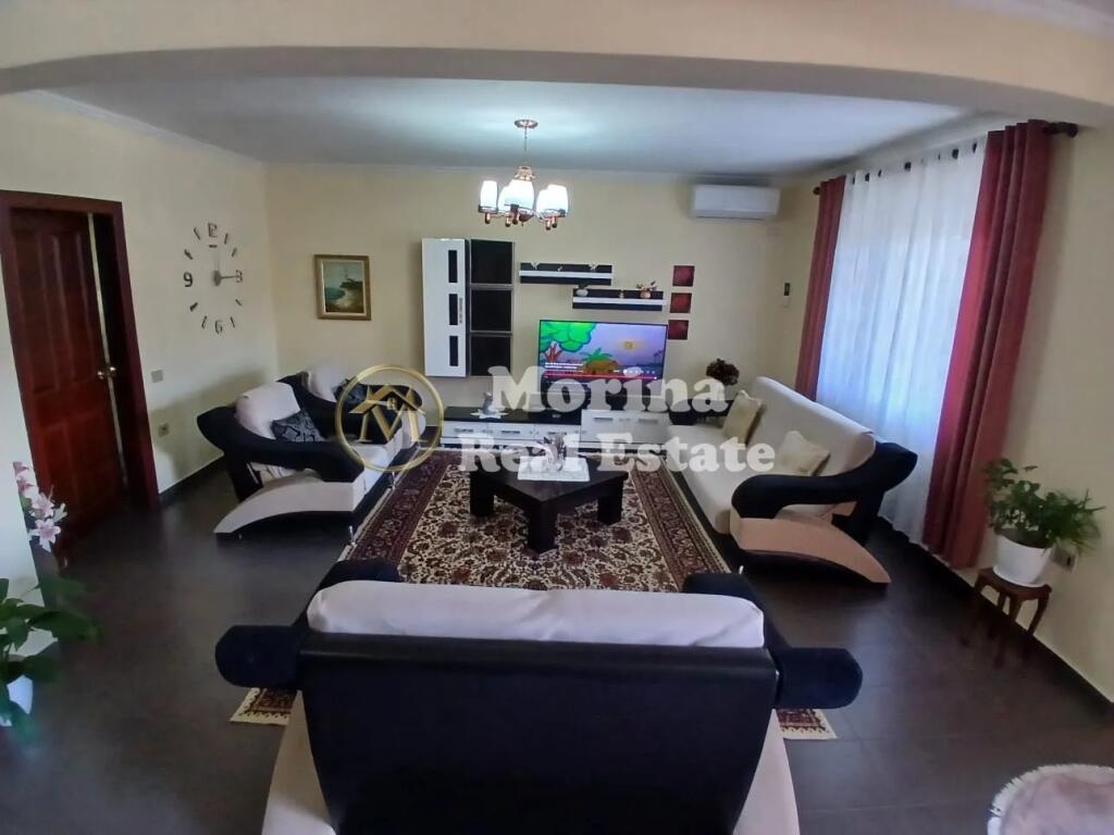 Qera hyrje private 2+1, Siri Kodra, 550 Euro