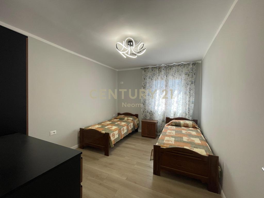 Jepet me Qera APARTAMENT 2+1, RRUGA ELBASANIT!!