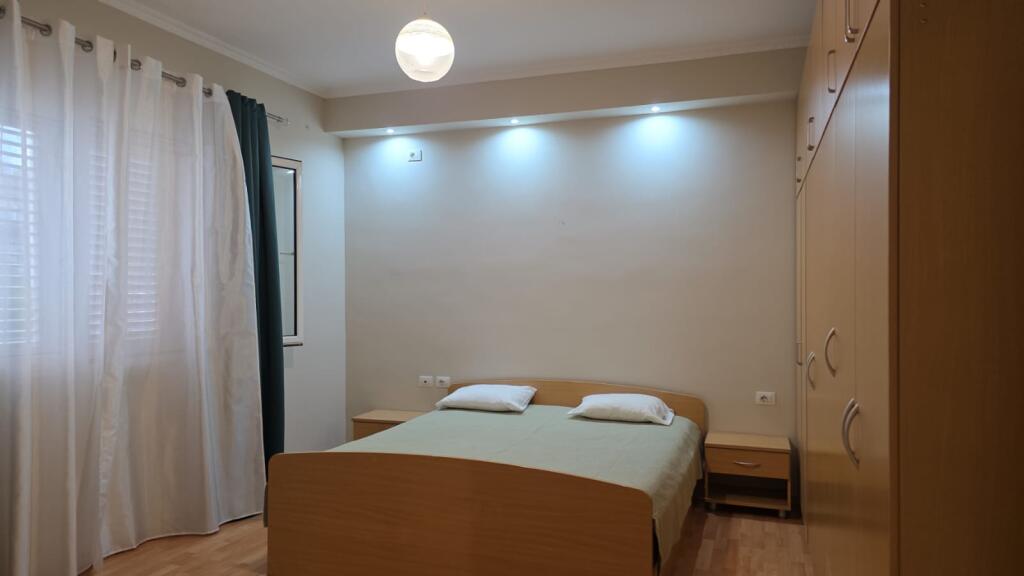 Jepet Apartament me qera