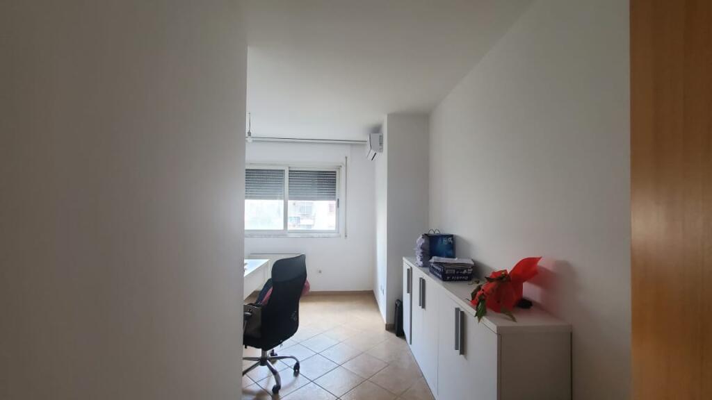 Office for rent kika 1