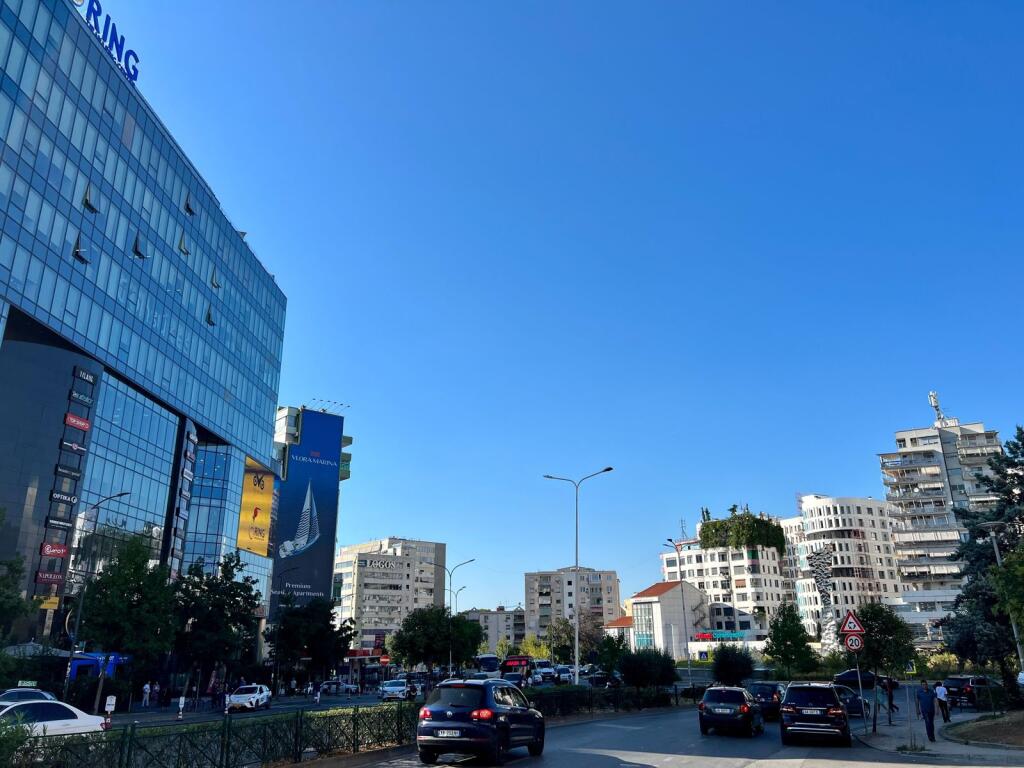 📣 OFFICE Space For RENT With Parking, Near Blackbird