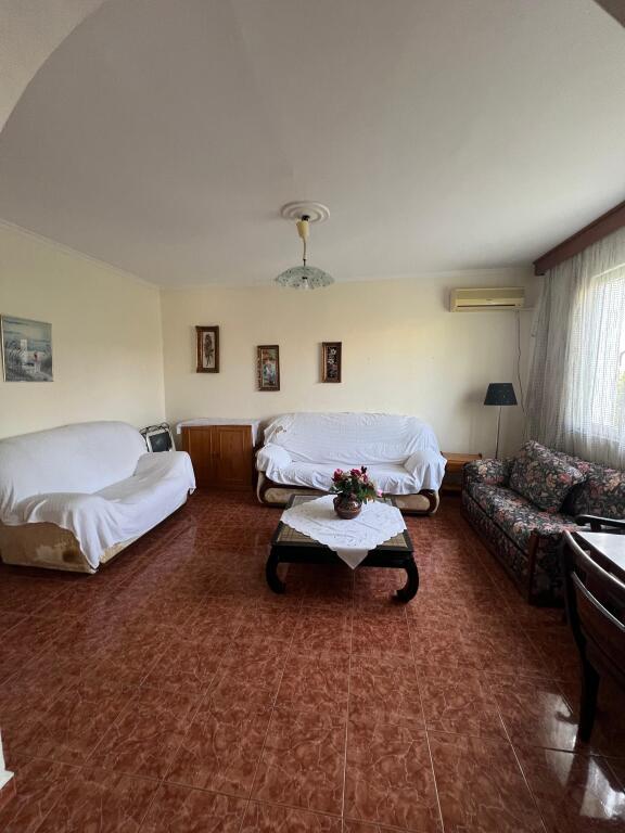 🚨Jepet me qera apartament 2+1  📍Big Market, Allias / 10 minuta nga Mjeksia  💶:450€    