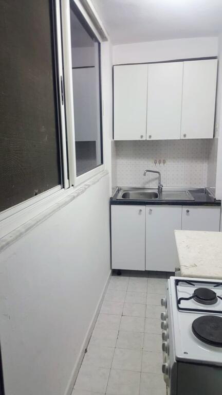 (Pa agjensi - 0 komision) Tirane, apartament në shitje 2+1+Aneks+banjo me dritare, Kati 4, çmimi: 120.000 Euro (Ali Demi)