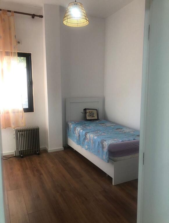 APARTAMENT ME QERA 2+1 FARKE 600 EURO