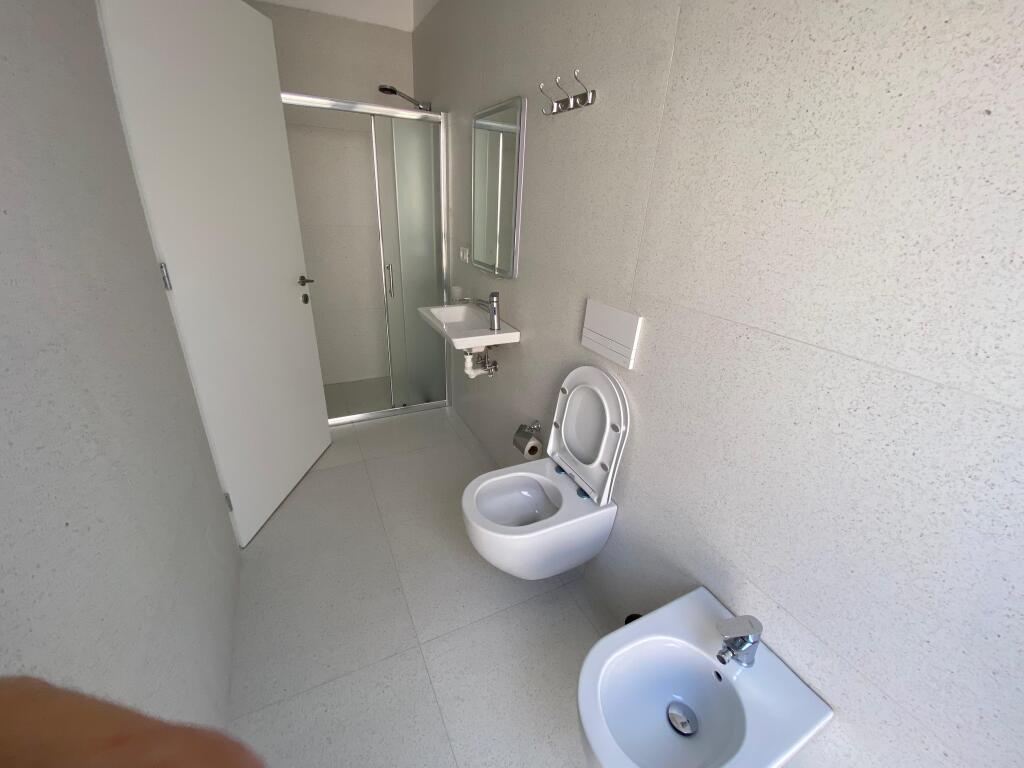 Jepet me qira apartament 2+1+2 – pranë Kompleksit Grand, zona Ish Tregu Elektrik, Tiranë