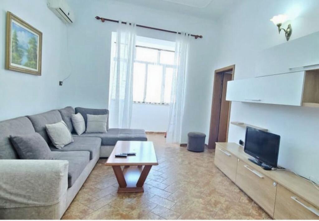 Apartament 1+1 per qira Bllok