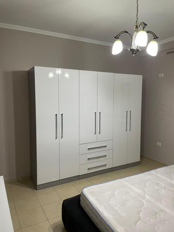 Jepet Apartament me qera