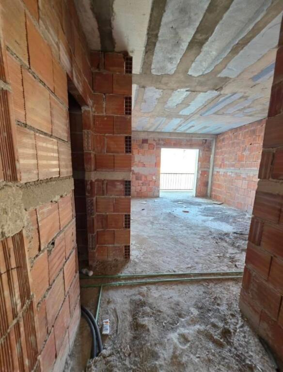 Okazion Shitet apartament 1+1+ballkon Rruga e Dibres 1500$/m2
