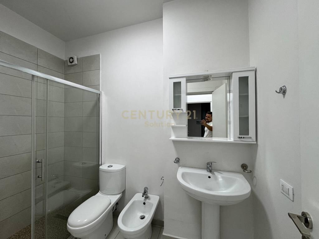 Jepet me Qira Apartament 2+1 për Zyra – Pranë Toptanit, Tiranë!