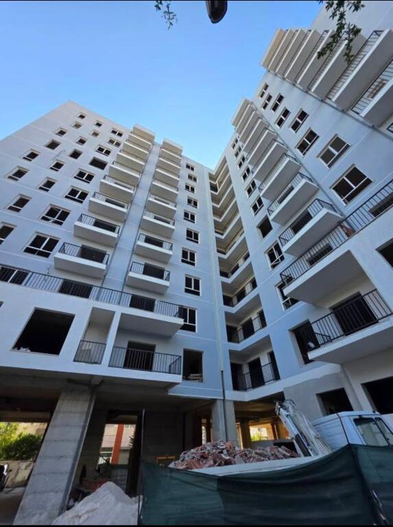 Okazion Shitet apartament 1+1+ballkon Rruga e Dibres 1500$/m2