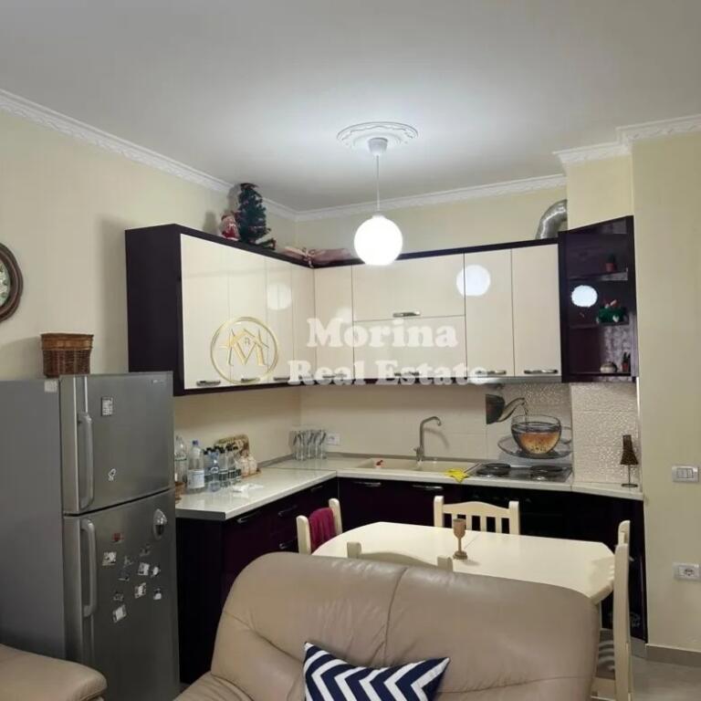 Qera, Apartament, 1+1 ,Astir , 400 euro/muaj