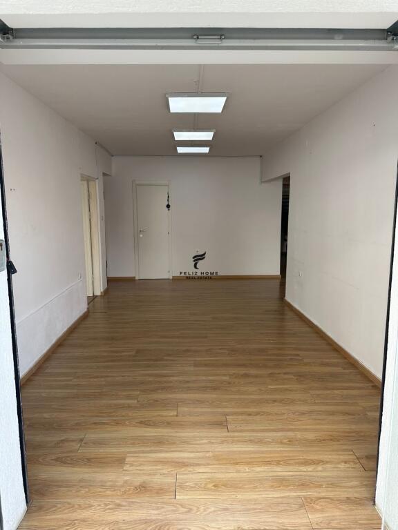 DYQAN ME QERA 100M2 PAZARI RI 1.200 EURO
