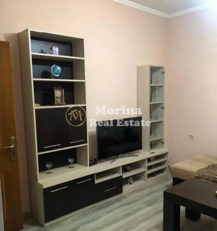 Qera,Hyrje Private 1+1,Shkoze, 250 Euro/Muaj