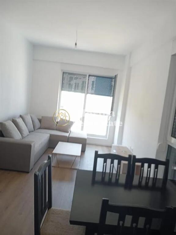 Qera, Apartament 1+1, Fresku, 380 euro/muaj