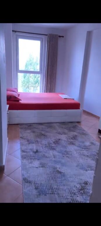 Jepet Apartament me qera