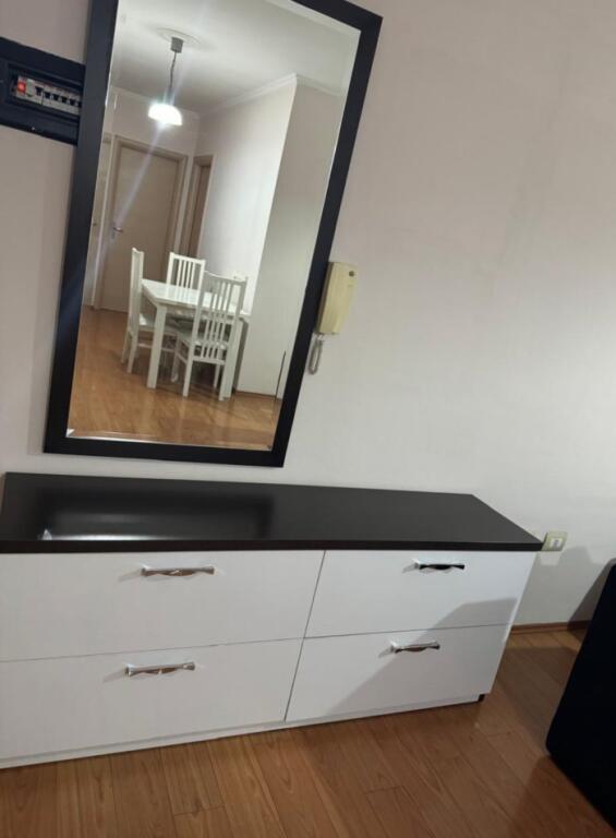 Jepet apartament 1+1 me qera pas Hotel Mondial, 21 Dhjetori
