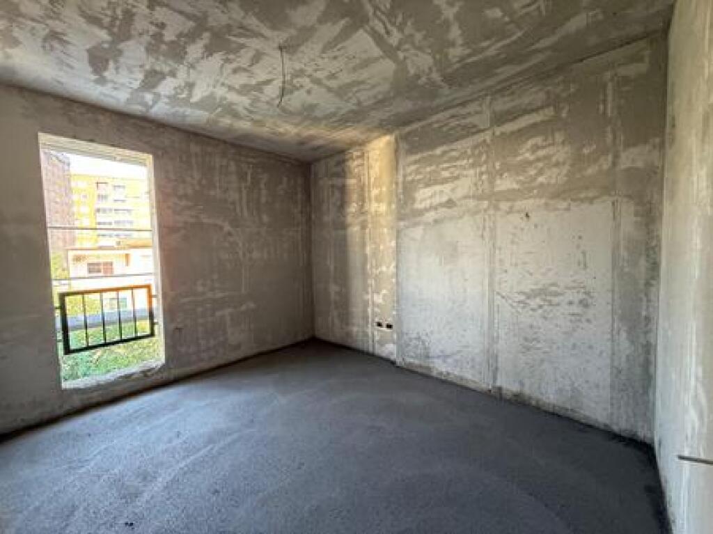 For sale, Apartment 3+1+2, Elbasan Street, Tirana.