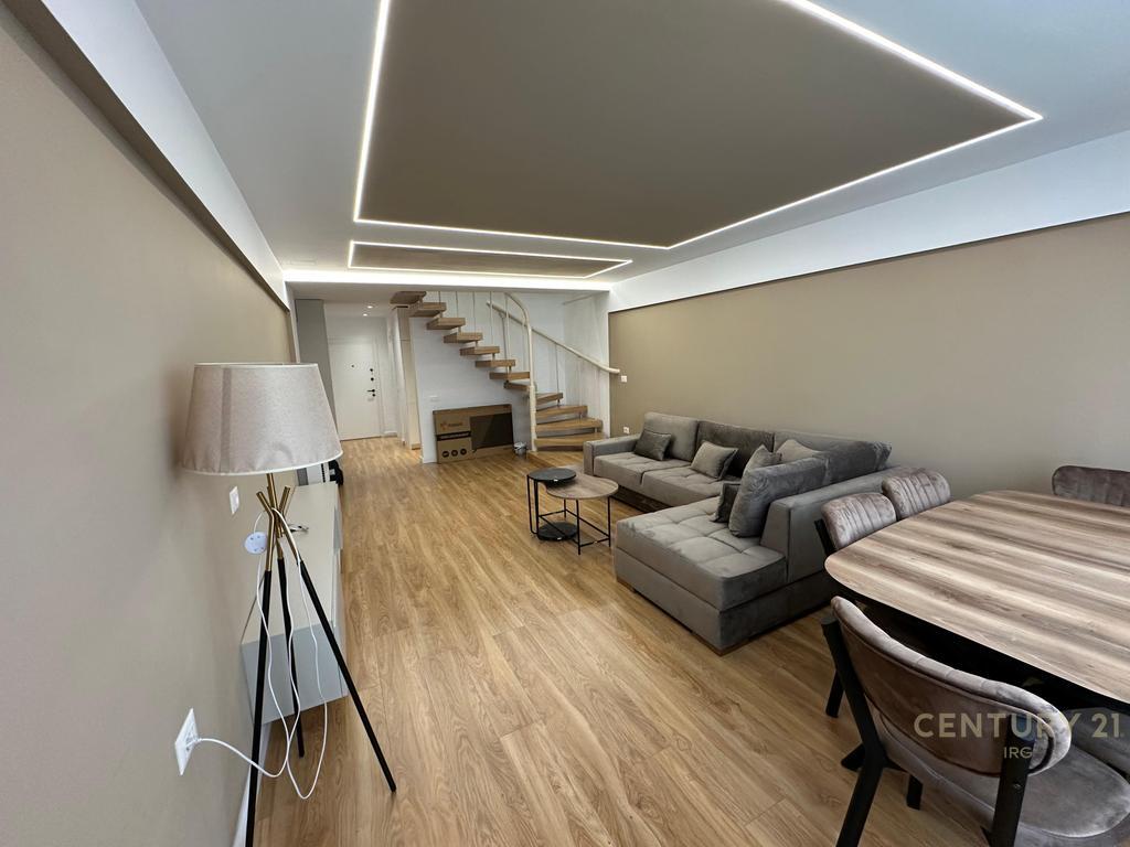 Jepet me Qira Duplex Luksoz – Qendër, Tiranë!