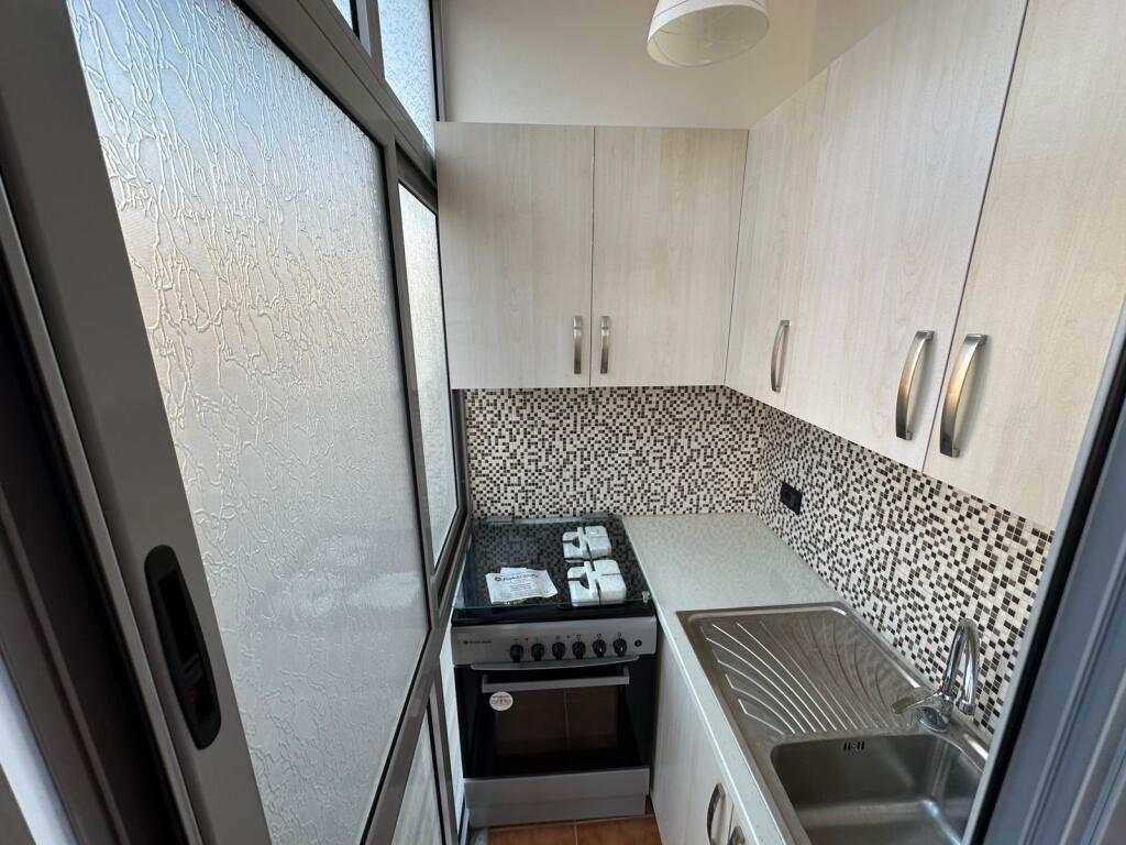 Fabrika Qelqit Kombinat Shitet Apartament 2+1
