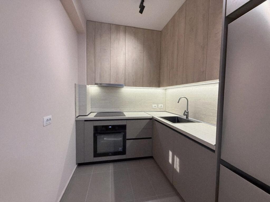 Fresk, Jepet me Qira Apartament 1+1 !