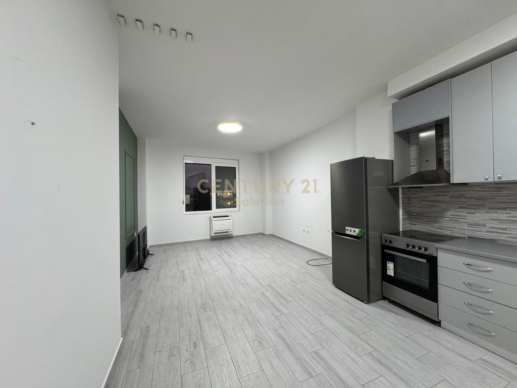 Jepet me Qira Apartament 2+1 për Zyra – Pranë Toptanit, Tiranë!