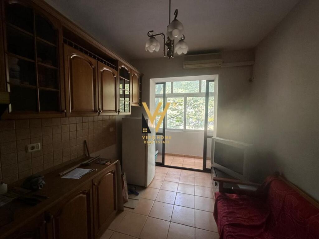 APPARTAMENTO 2+1+BLK IN AFFITTO A VASIL SHANTO 52.000 LEKE