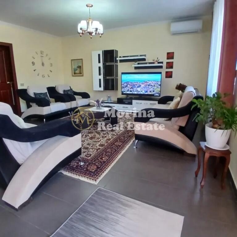 Qera hyrje private 2+1, Siri Kodra, 550 Euro