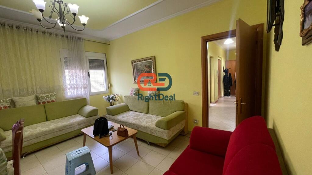 Te Rruga Bardhyl, Shitet Super Apartament 3+1+2, Me Lokacion Ideal!