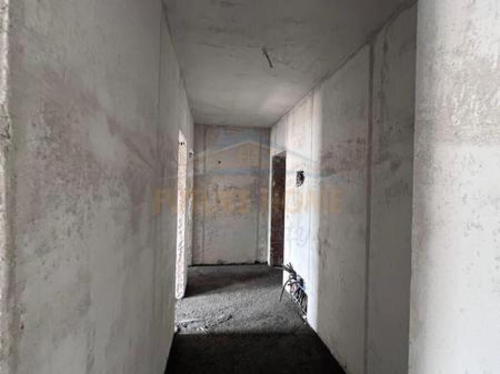 In vendita, Appartamento 2+1+2+Posto Auto, Complesso Univers City, Tirana