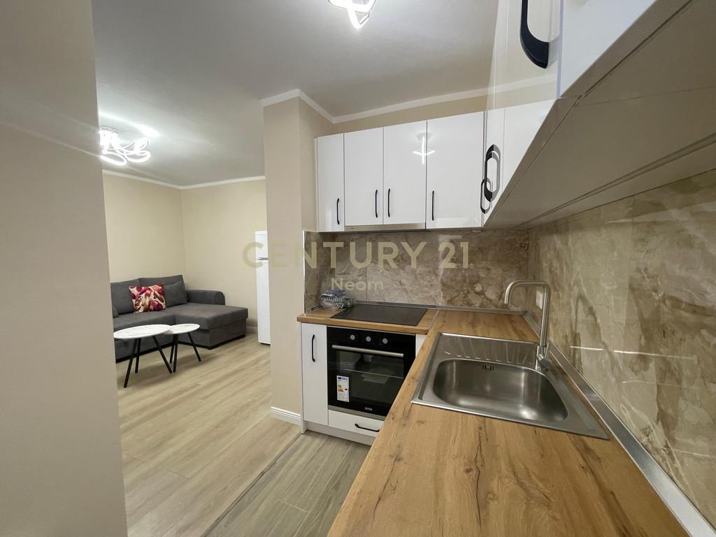 Jepet me Qera APARTAMENT 2+1, RRUGA ELBASANIT!!