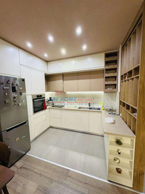Apartament 2+1 me qera Tower Bridge ne Tirane