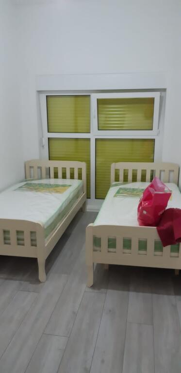 Apartament 2+1 me qera tek kompleksi mangalem