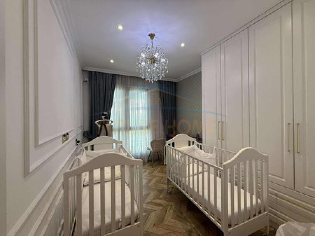 For sale, Apartment 2+1+Parking Space, Square 21, Kavaja Street, Tirana