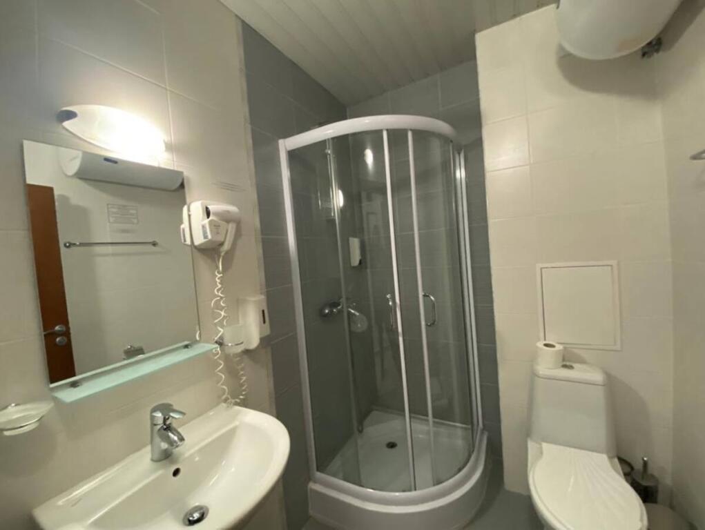 Apartament me Qera 2+1 Tek Liqeni i Thate (ID B220513) Tirane .