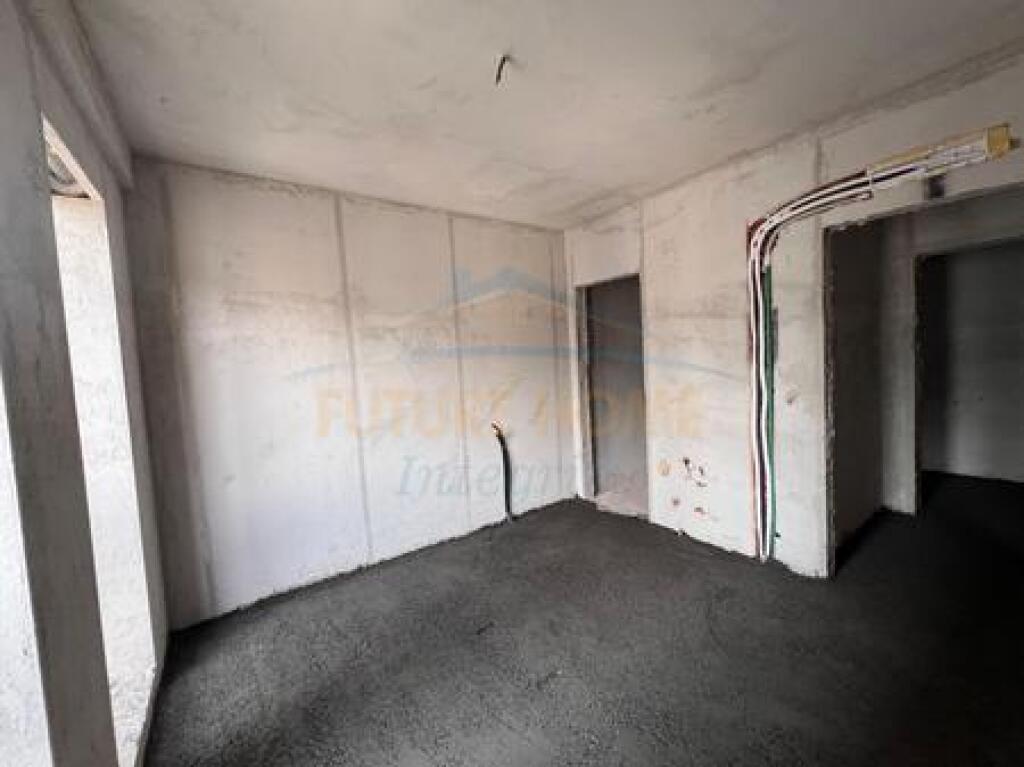 In vendita, Appartamento 2+1+2+Posto Auto, Complesso Univers City, Tirana