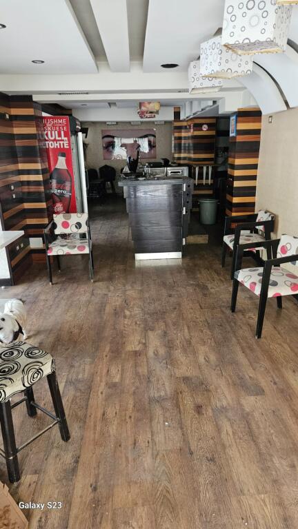 LOCALE COMMERCIALE IN AFFITTO 110M2 PIAZZA WILLSON 1.000 EURO