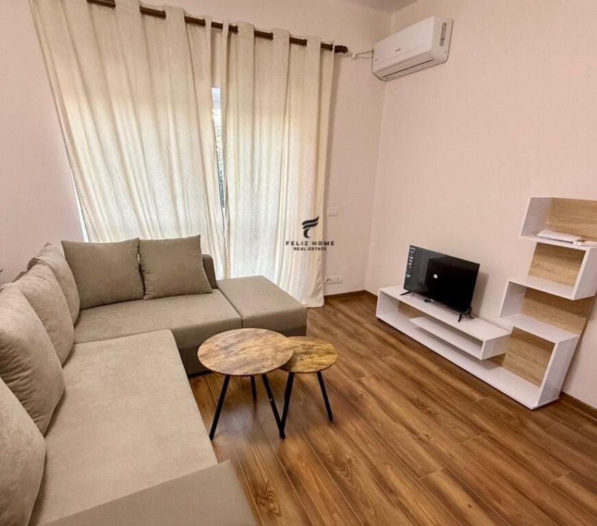APARTAMENT ME QERA 1+1 RRUGA KAVAJES 700 EURO