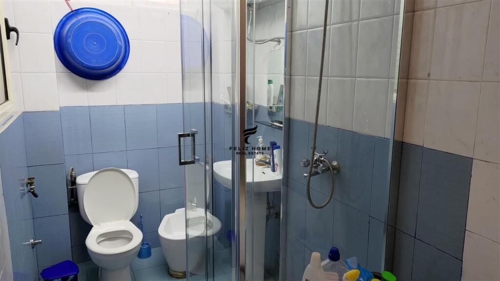 APARTAMENT ME QERA 2+1 QENDER 600 EURO