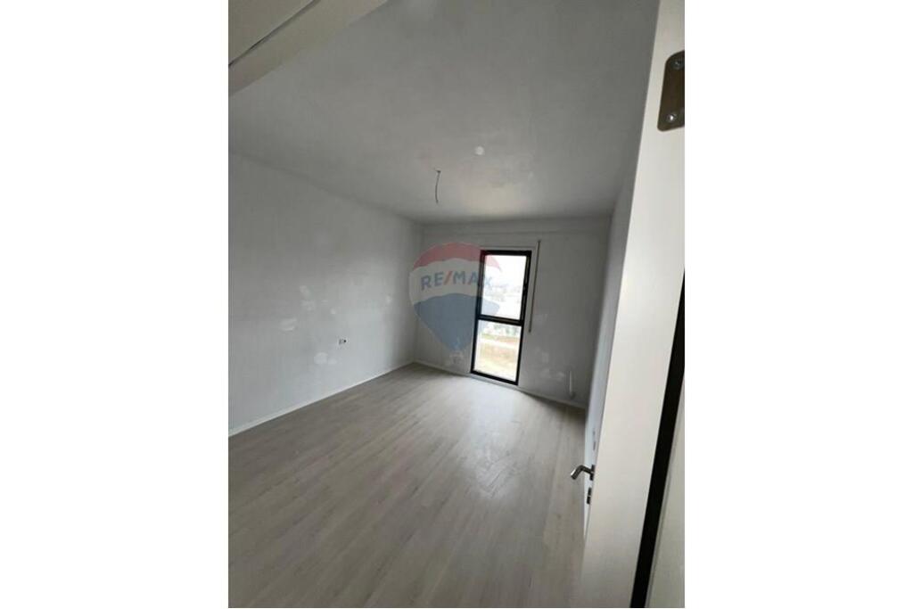 Office space for rent at Asl! 1