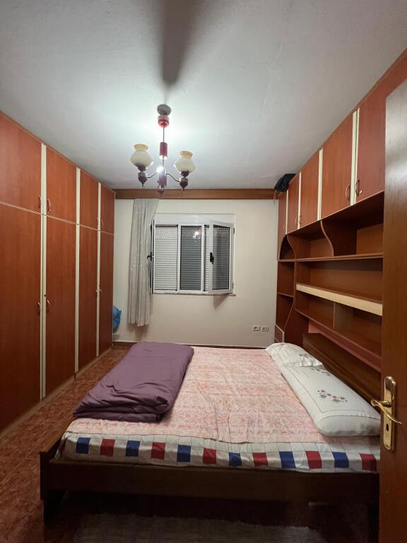 🚨Jepet me qera apartament 2+1  📍Big Market, Allias / 10 minuta nga Mjeksia  💶:450€    